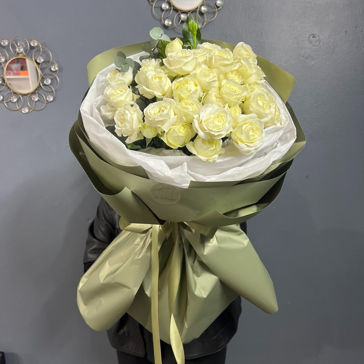 Букет из 9 кустовых роз