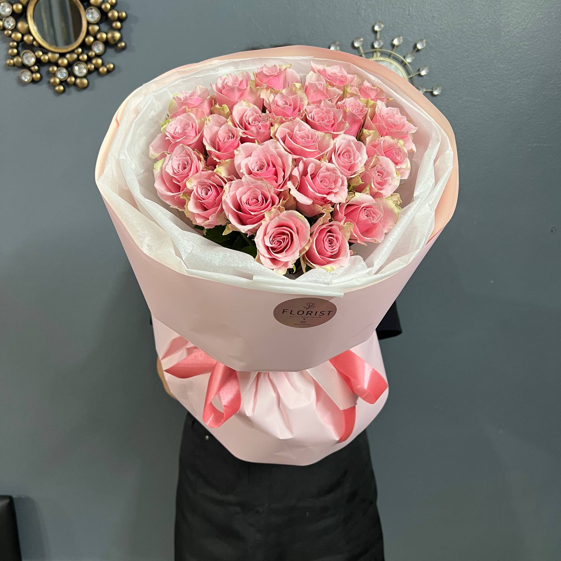 Букет из нежных роз, 25 шт