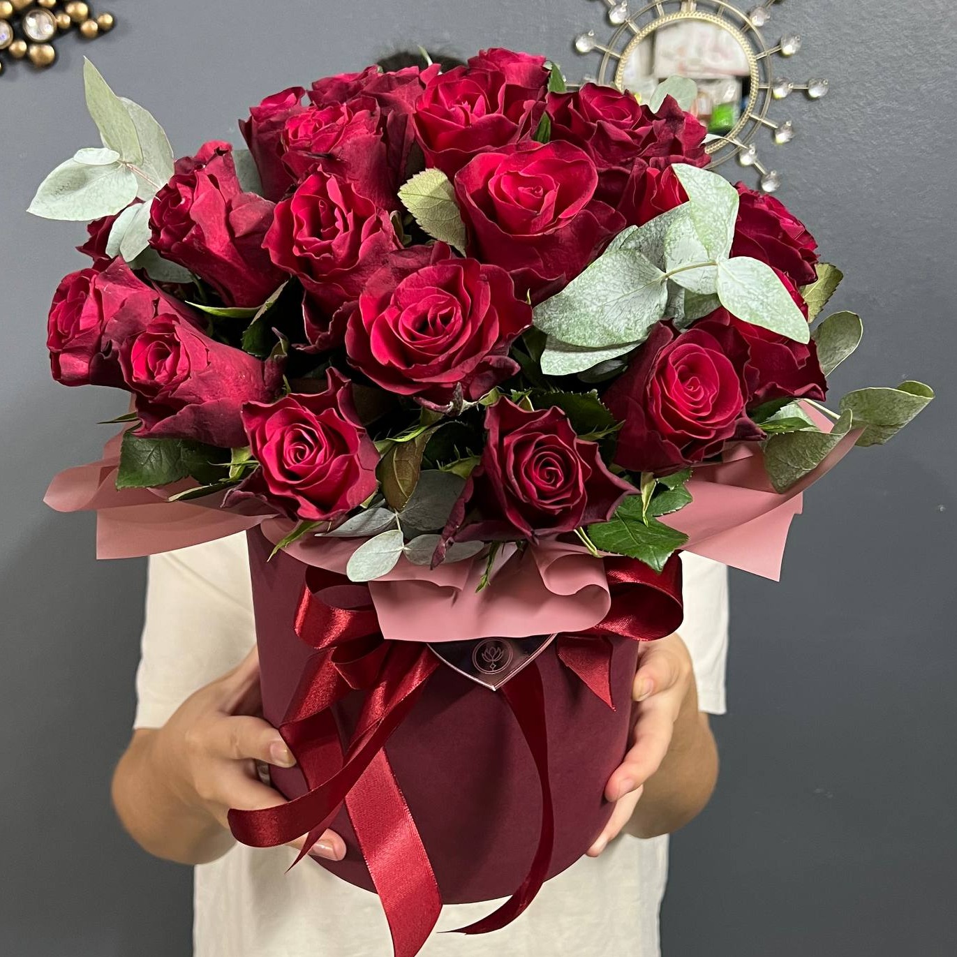 Композиция из красных роз, 27 шт